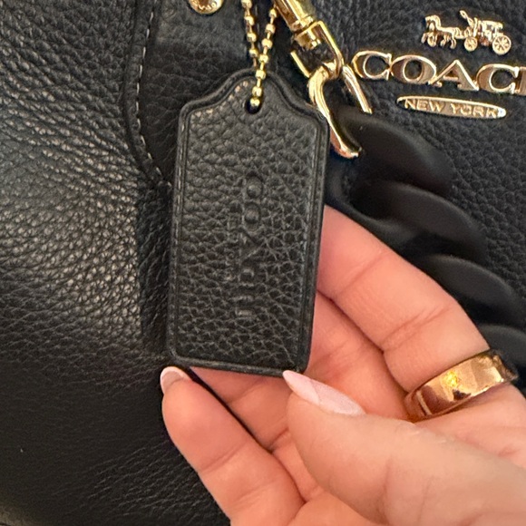 Large Coach Rowan - Picture 4 of 12